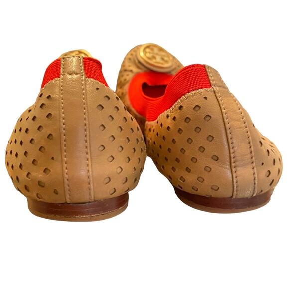 Tory Burch Size 6.5 Caroline tan flats with red elastic trim and golden logo - Picture 13 of 16